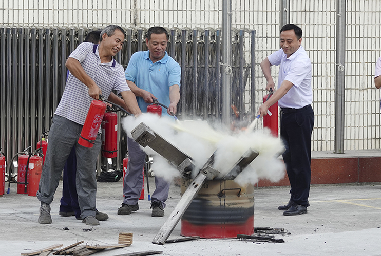 Shanghai Zhengcheng carries out fire emergency drill